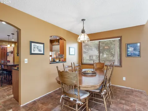 415 NW 117th Street Vancouver WA 98685