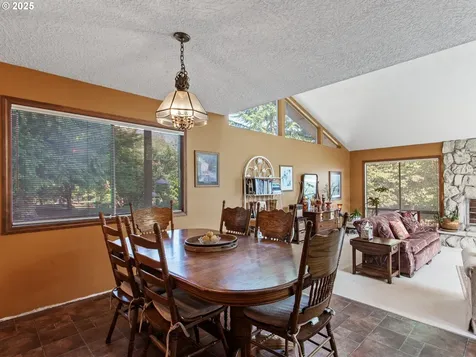 415 NW 117th Street Vancouver WA 98685