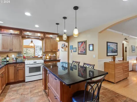 415 NW 117th Street Vancouver WA 98685