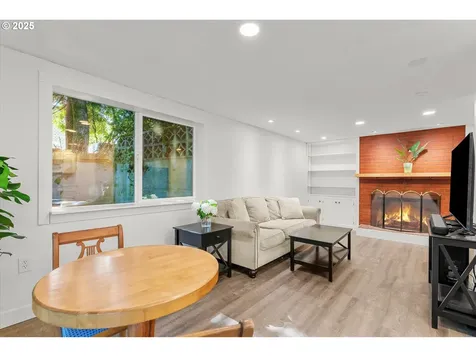 7505 SW Crestview Street Portland OR 97223