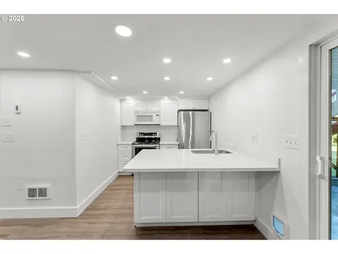 7505 SW Crestview Street Portland OR 97223