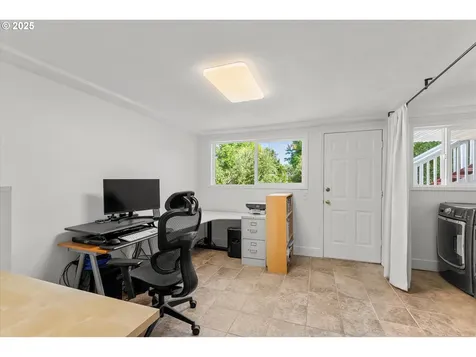 7505 SW Crestview Street Portland OR 97223