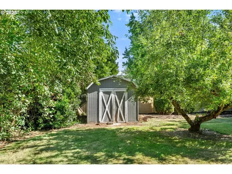 7505 SW Crestview Street Portland OR 97223