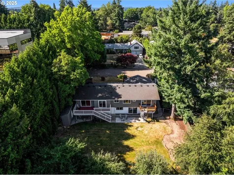7505 SW Crestview Street Portland OR 97223