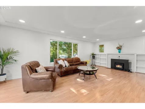7505 SW Crestview Street Portland OR 97223