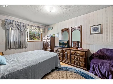 13241 SE Washington Street Portland OR 97233
