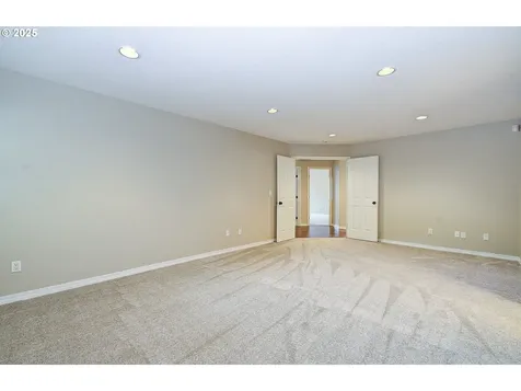 1527 SE 104th Court Vancouver WA 98664