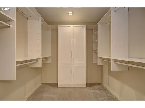 1527 SE 104th Court Vancouver WA 98664