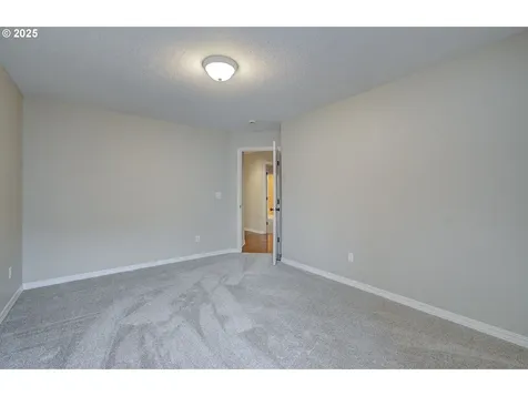 1527 SE 104th Court Vancouver WA 98664