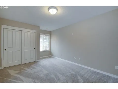 1527 SE 104th Court Vancouver WA 98664