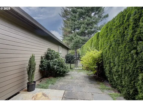 1527 SE 104th Court Vancouver WA 98664
