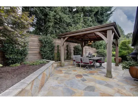 1527 SE 104th Court Vancouver WA 98664