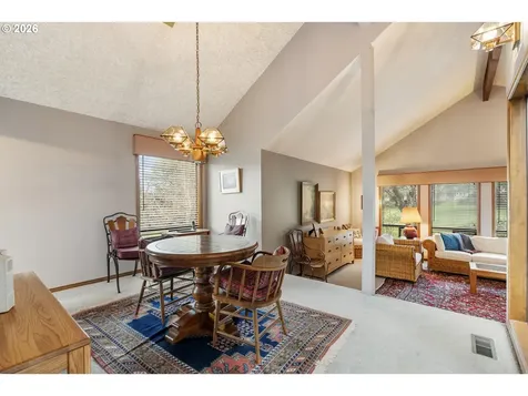 11895 SE Knee Court Happy Valley OR 97086