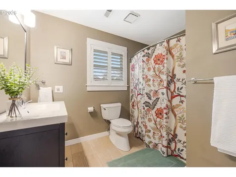 1905 Arena Court West Linn OR 97068