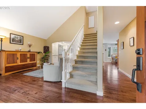 1905 Arena Court West Linn OR 97068