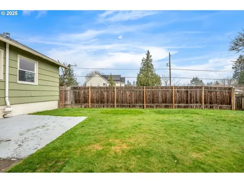 3840 NE 74th Avenue Portland OR 97213