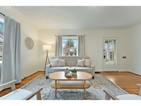 3840 NE 74th Avenue Portland OR 97213