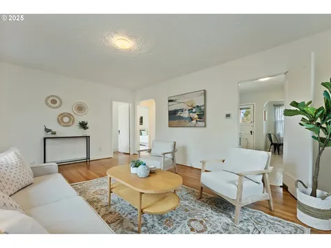 3840 NE 74th Avenue Portland OR 97213