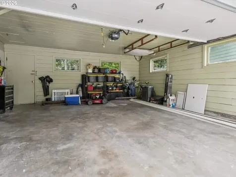 11865 SW Belvidere Place Portland OR 97225