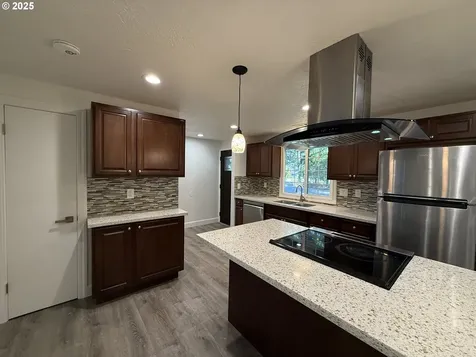 18411 Longfellow Avenue Lake Oswego OR 97035