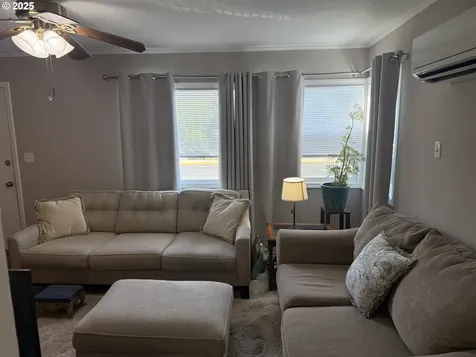 1606 W 10th Street The Dalles OR 97058
