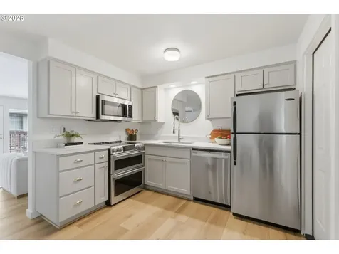 2945 SW Miles Street Portland OR 97219