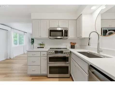 2945 SW Miles Street Portland OR 97219