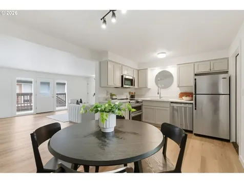 2945 SW Miles Street Portland OR 97219