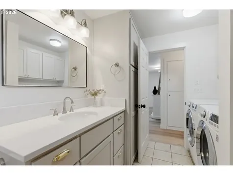 2945 SW Miles Street Portland OR 97219
