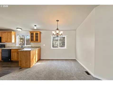 147 Dark Horse Street Roseburg OR 97471