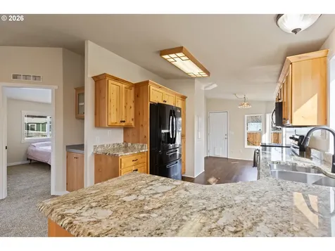 147 Dark Horse Street Roseburg OR 97471