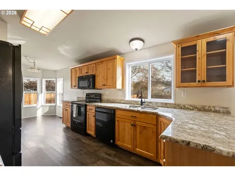 147 Dark Horse Street Roseburg OR 97471