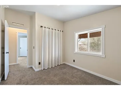 147 Dark Horse Street Roseburg OR 97471