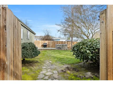 147 Dark Horse Street Roseburg OR 97471