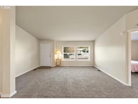 147 Dark Horse Street Roseburg OR 97471
