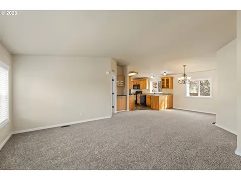 147 Dark Horse Street Roseburg OR 97471