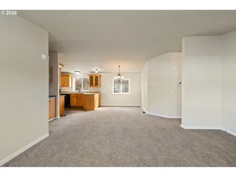 147 Dark Horse Street Roseburg OR 97471