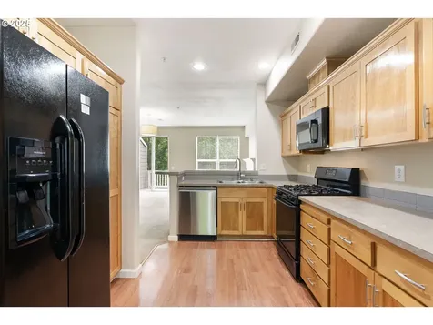 10275 NW Wilshire Lane Portland OR 97229