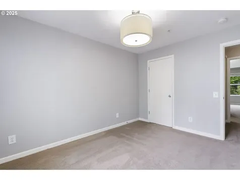 10275 NW Wilshire Lane Portland OR 97229