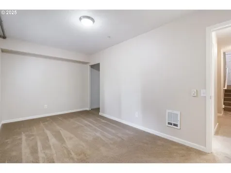 10275 NW Wilshire Lane Portland OR 97229