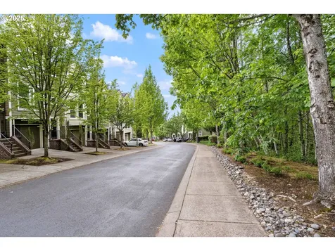 10275 NW Wilshire Lane Portland OR 97229