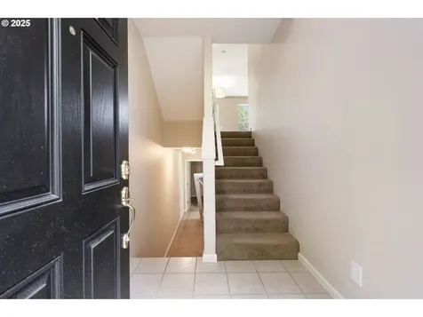 10275 NW Wilshire Lane Portland OR 97229