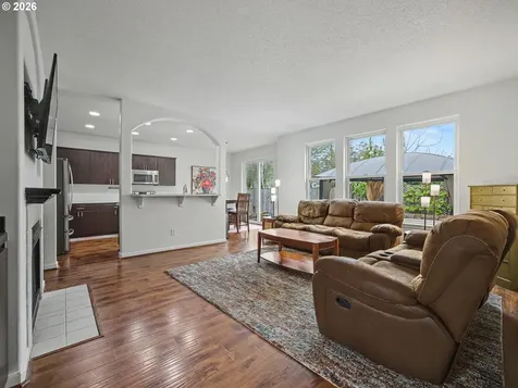 13191 Wickiup Drive Oregon City OR 97045