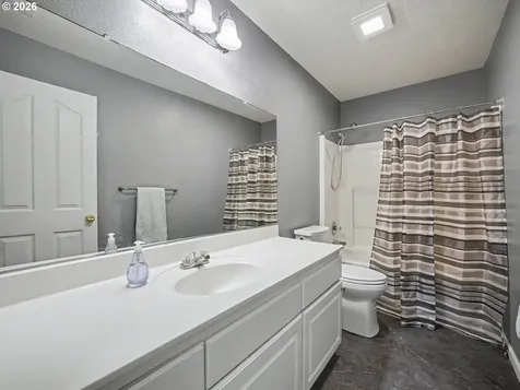 13191 Wickiup Drive Oregon City OR 97045