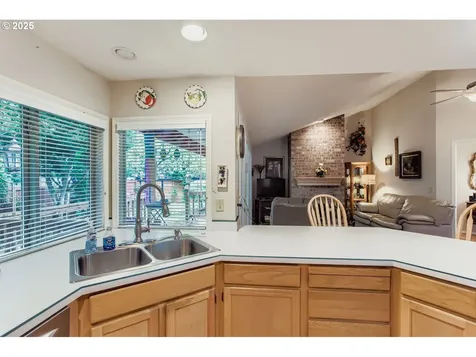 1804 SE 161st Place Vancouver WA 98683