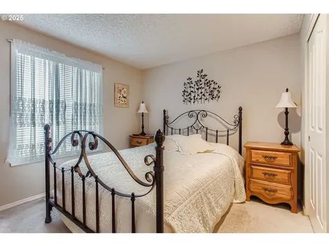 1804 SE 161st Place Vancouver WA 98683