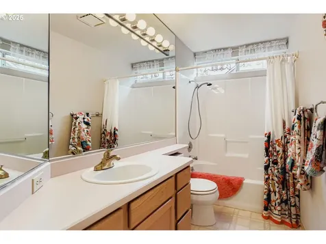 1804 SE 161st Place Vancouver WA 98683