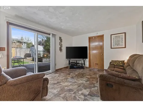3825 NE 2nd Street Gresham OR 97030
