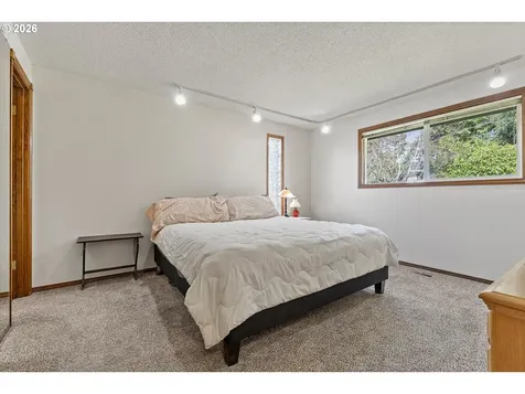 3825 NE 2nd Street Gresham OR 97030