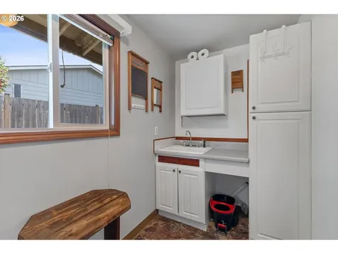 3825 NE 2nd Street Gresham OR 97030